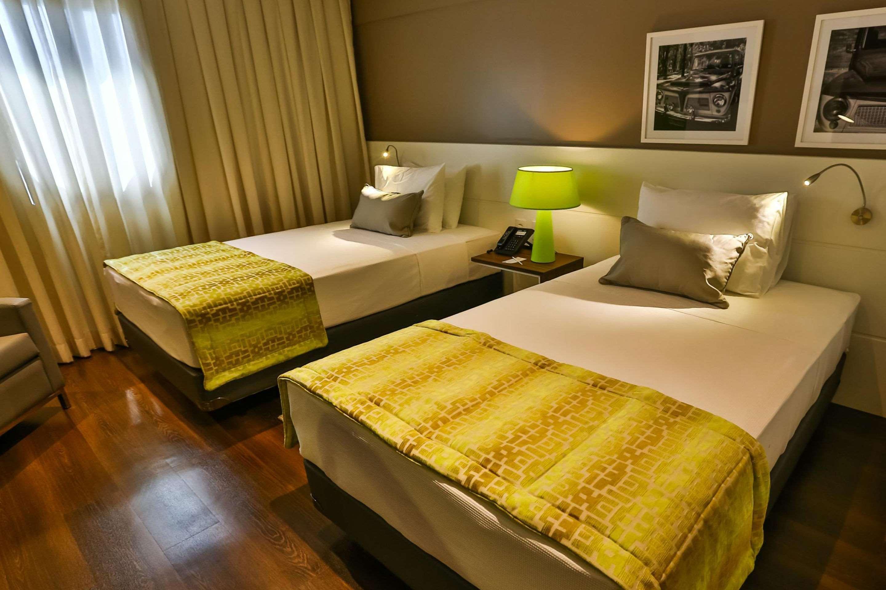 Quality Hotel Flamboyant Hotel 4*