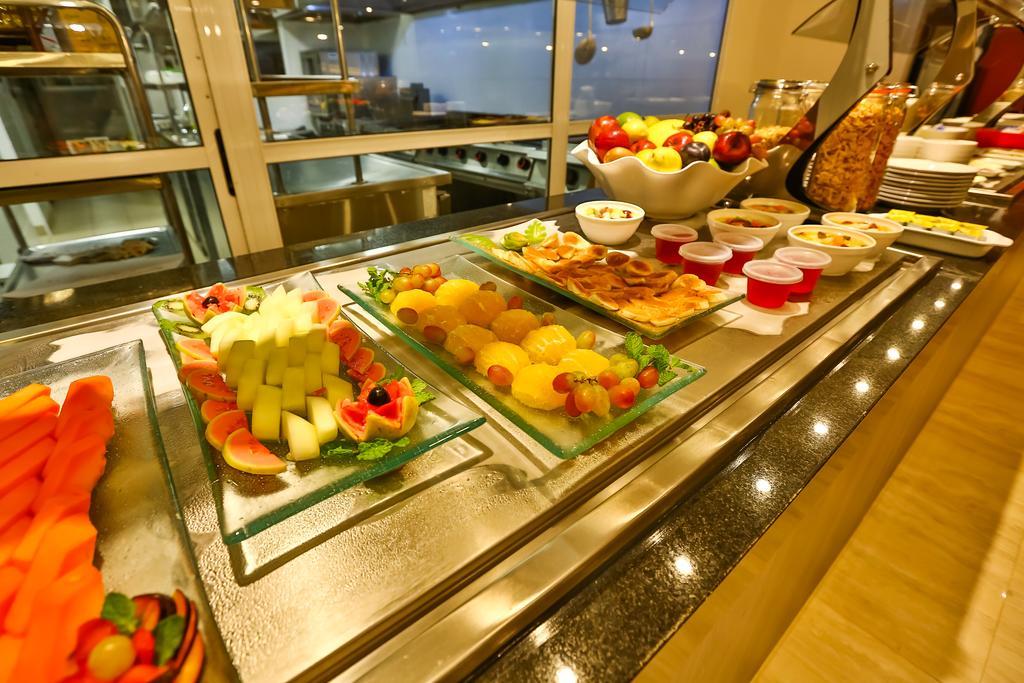 Quality Hotel Flamboyant 4*